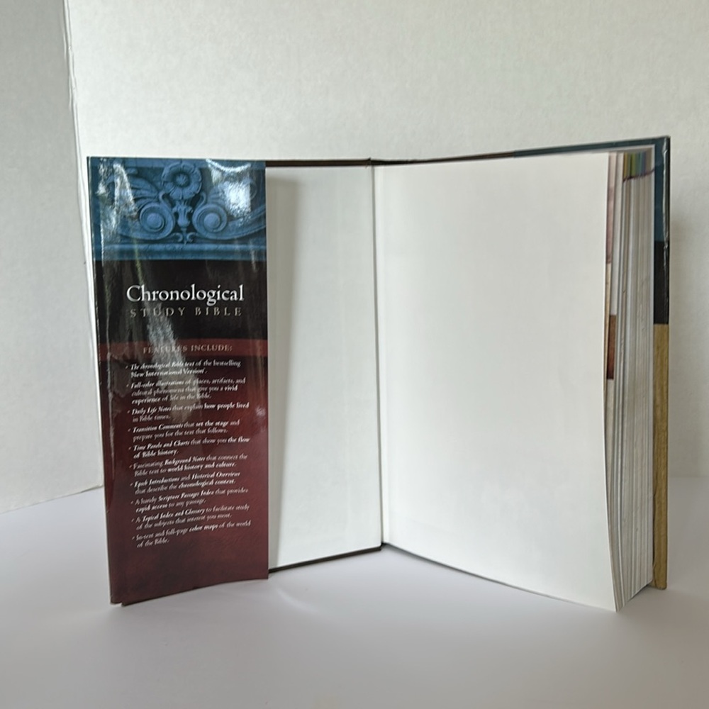 NIV, Chronological Study Bible Hardcover NWT - Picture 2 of 11